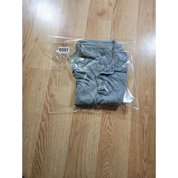 John Varvatos Shirt mens MEDIUM short Sleave Blue‎ Athletic fit Pocket Polo Golf - Picture 9 of 9